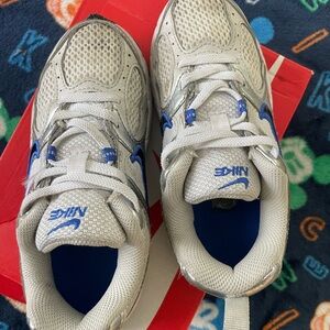 Nike Kids White and Blue Mesh Athletic Sneakers